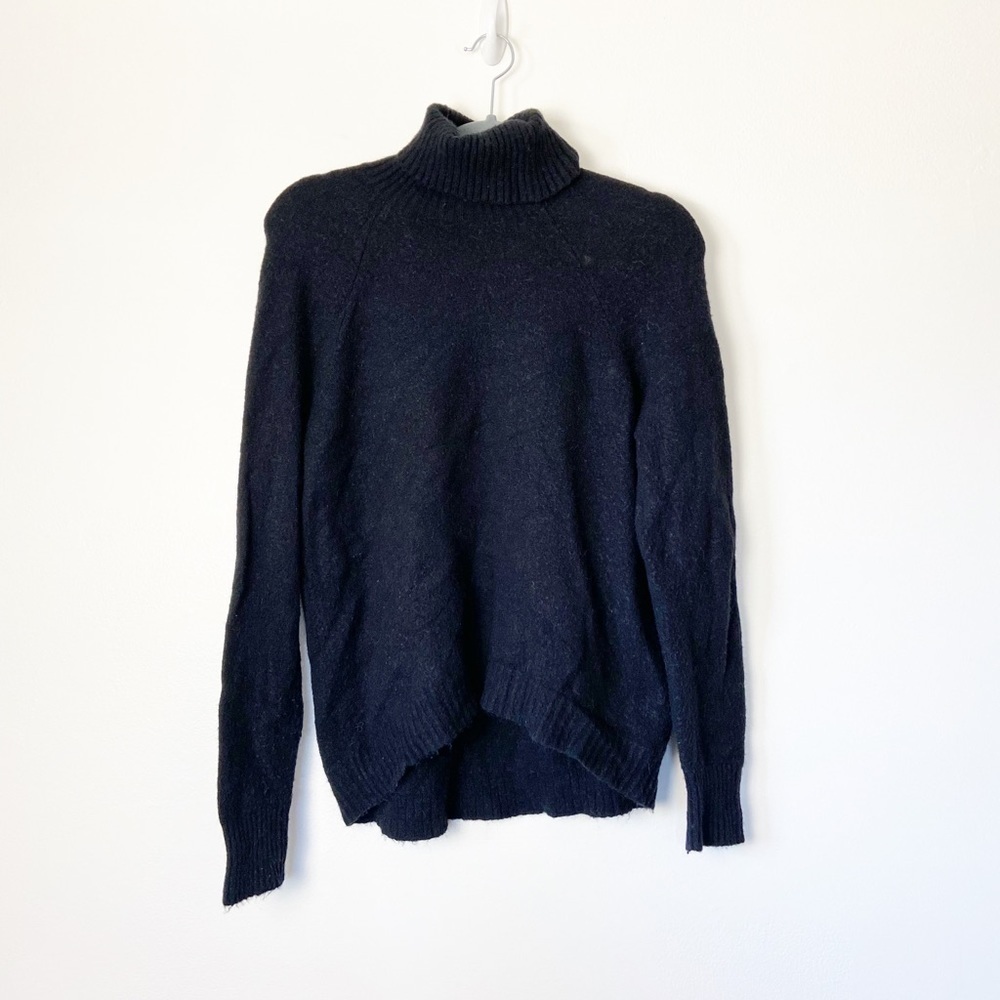 J CREW • Women’s Turtleneck Sweater in Supersoft Yarn in Black Size Small